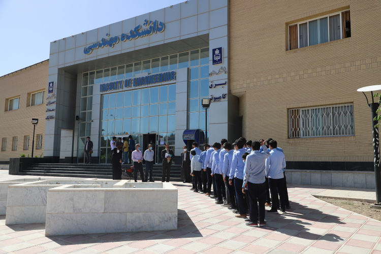 بازدید دانشآموزان از پردیس مهندسی