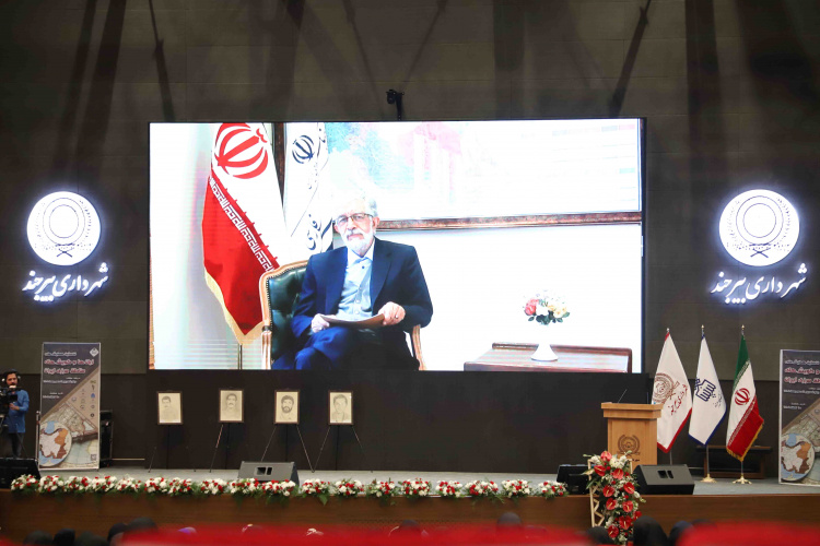 اشتراک زبانها در دو سوی مرزها بر مبادلات تأثیر مثبت دارد